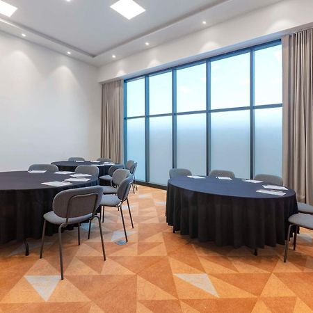 Hilton Garden Inn Guadalajara Airport El Zapote  المظهر الخارجي الصورة