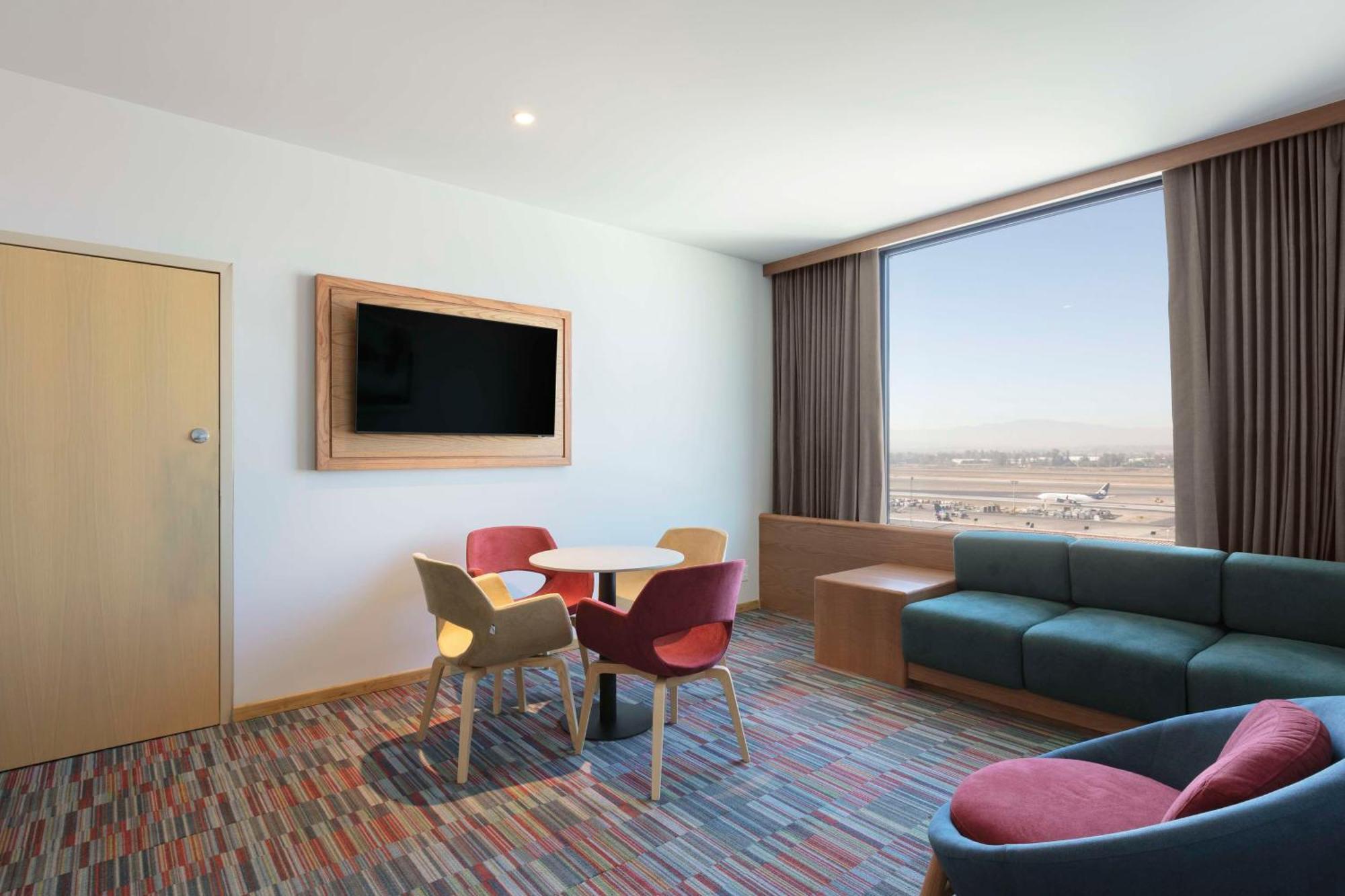 Hilton Garden Inn Guadalajara Airport El Zapote  المظهر الخارجي الصورة